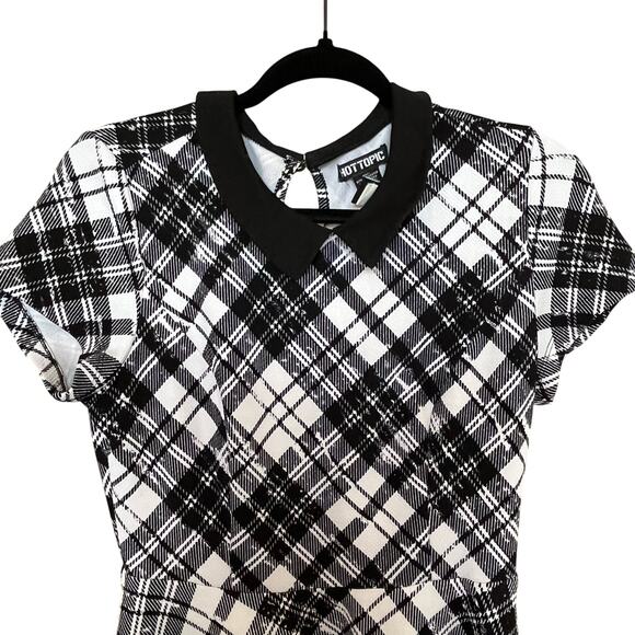 Hot Topic Dress Size Medium White Black Plaid Peter Pan Collar Academia Preppy - Picture 2 of 9